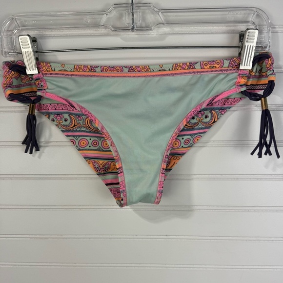 Victoria’s Secret tankini bikini paisley pink, purple, mint swimsuit set. Size M - Picture 14 of 16